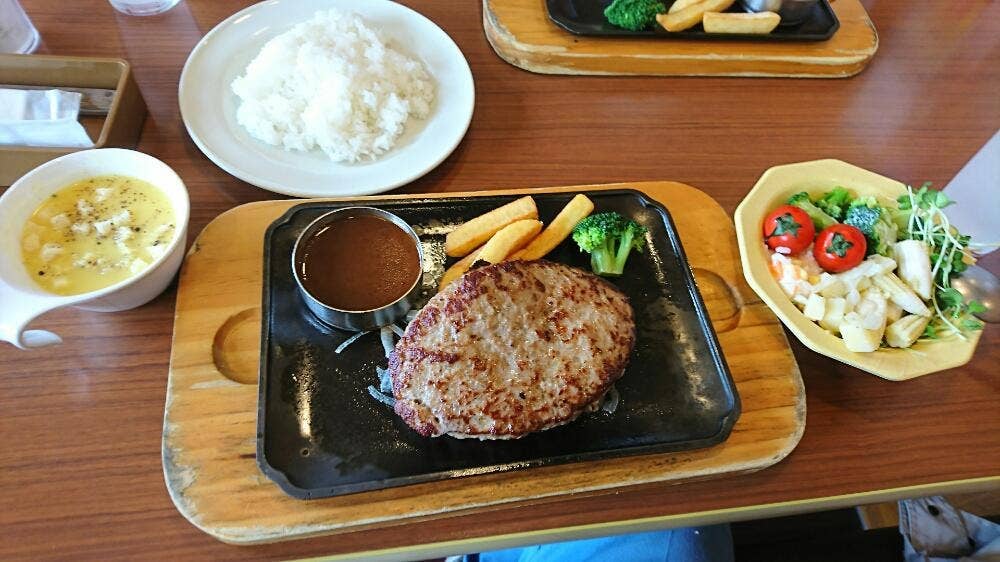 ヴィクトリアステーション 名寄店