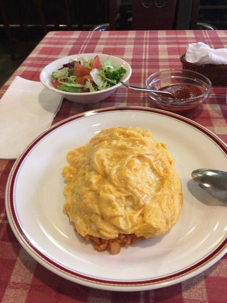 ブラッスリーつぐみ