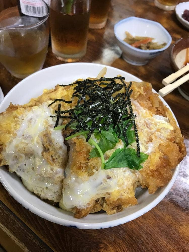 とんかついとう