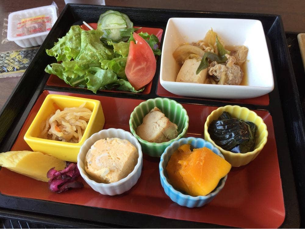 レストランなみ亭