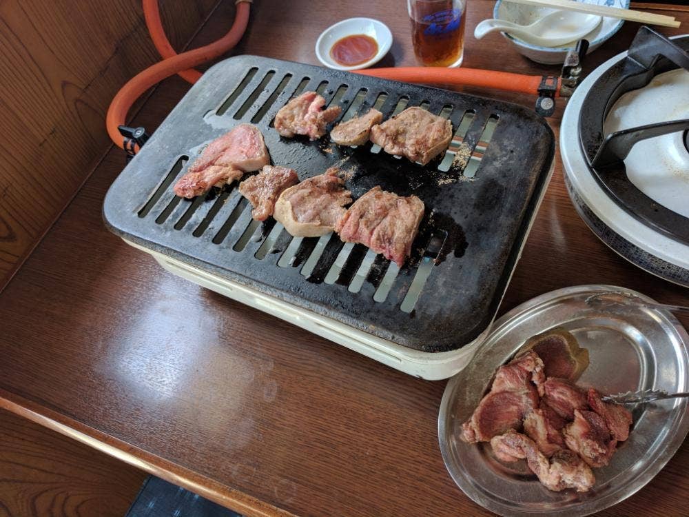 まるやす食堂