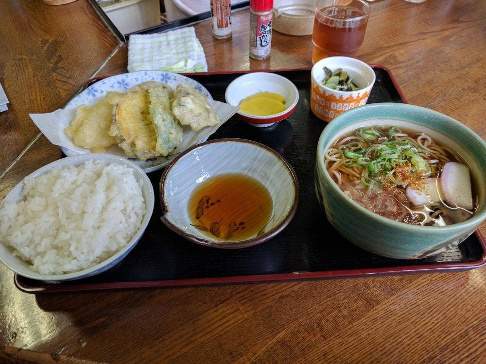 志乃