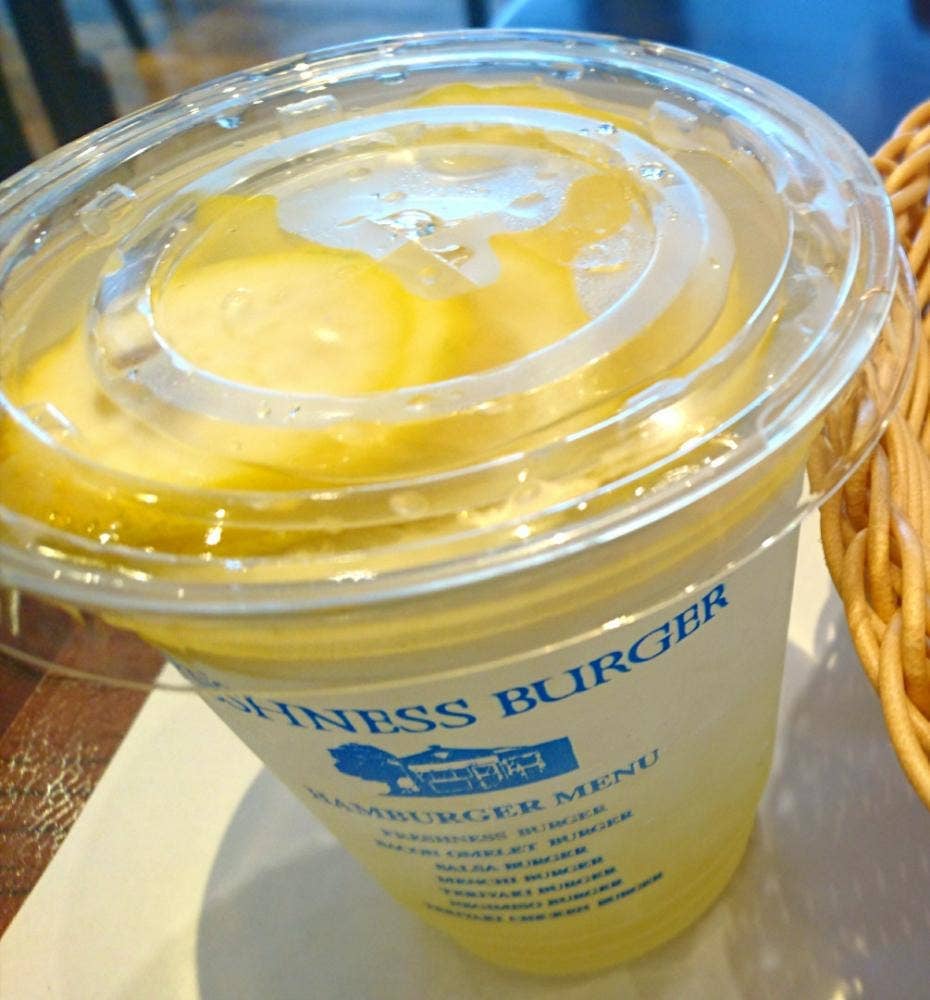 フレッシュネスバーガー 稲毛海岸駅前店