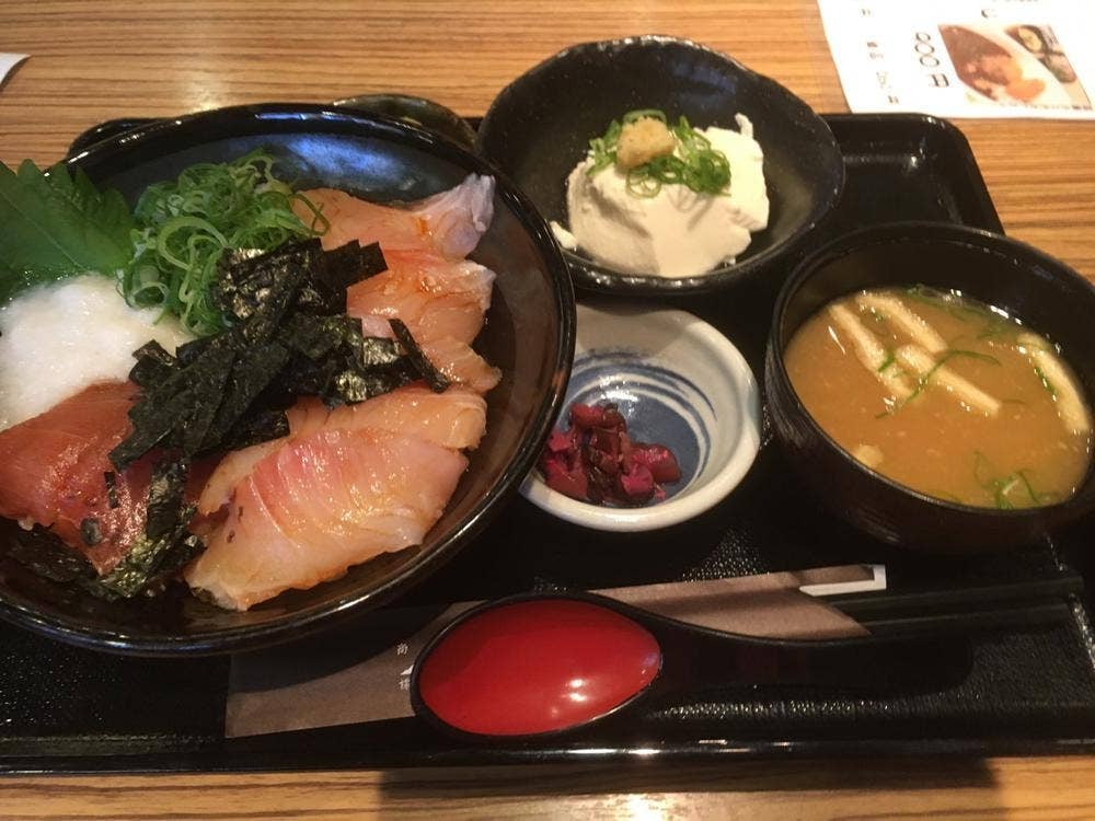 山内農場 浦安駅前店