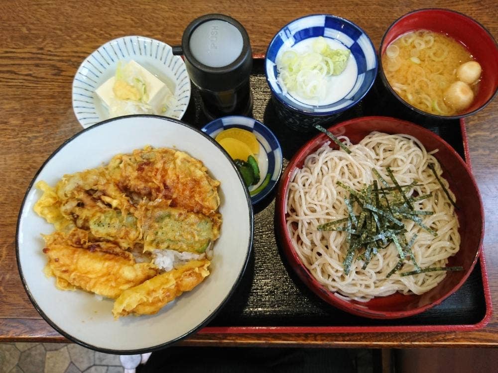 秀月