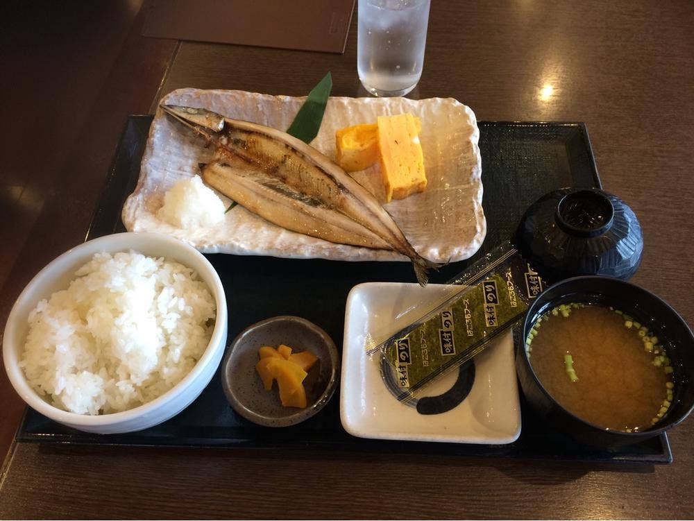 お食事処 楽
