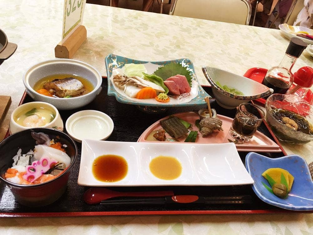 深浦観光ホテル