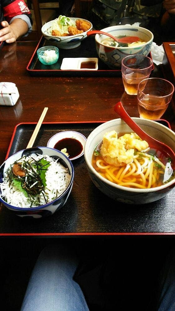 お食事処 がけっぷち