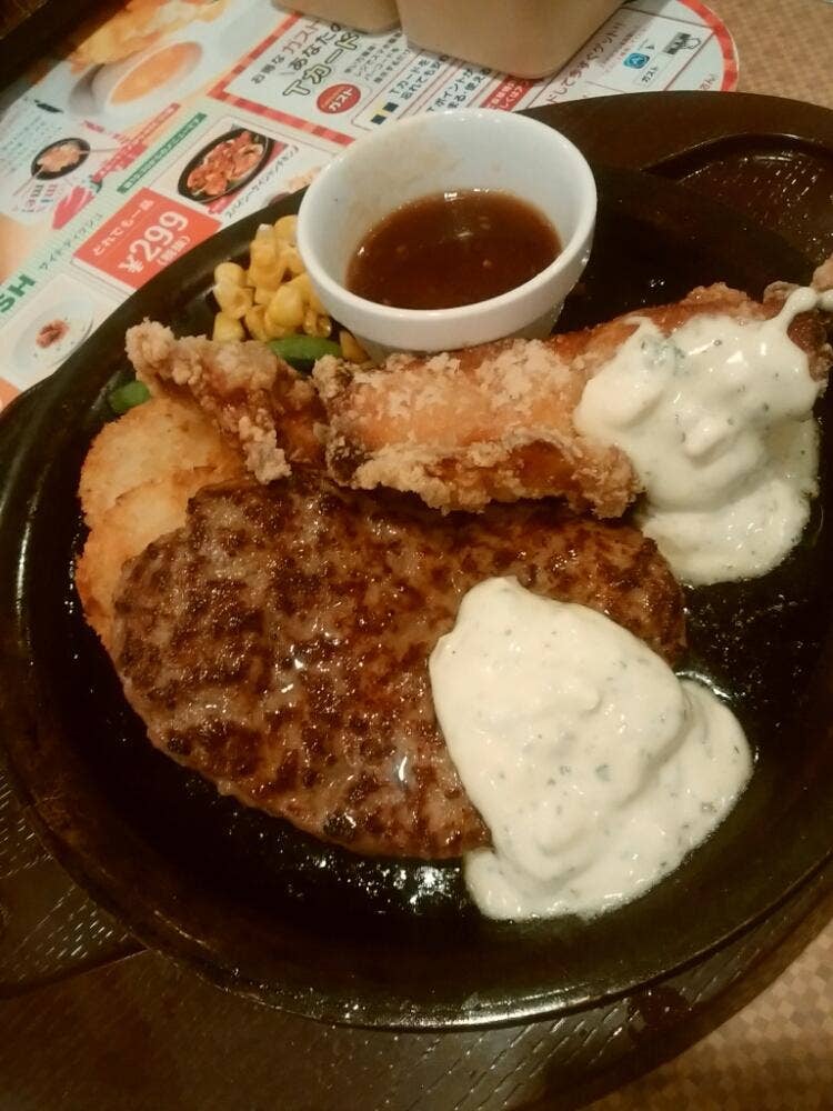ガスト 滑川店