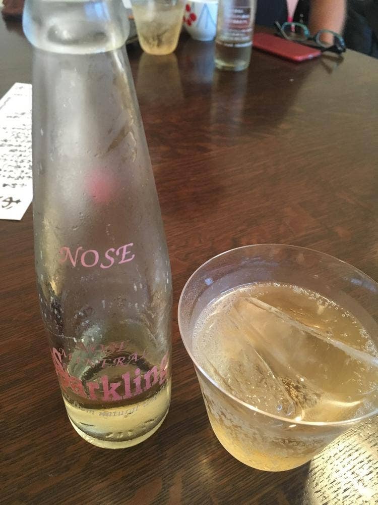 どじょう Dashi du Japon et Vin naturel.