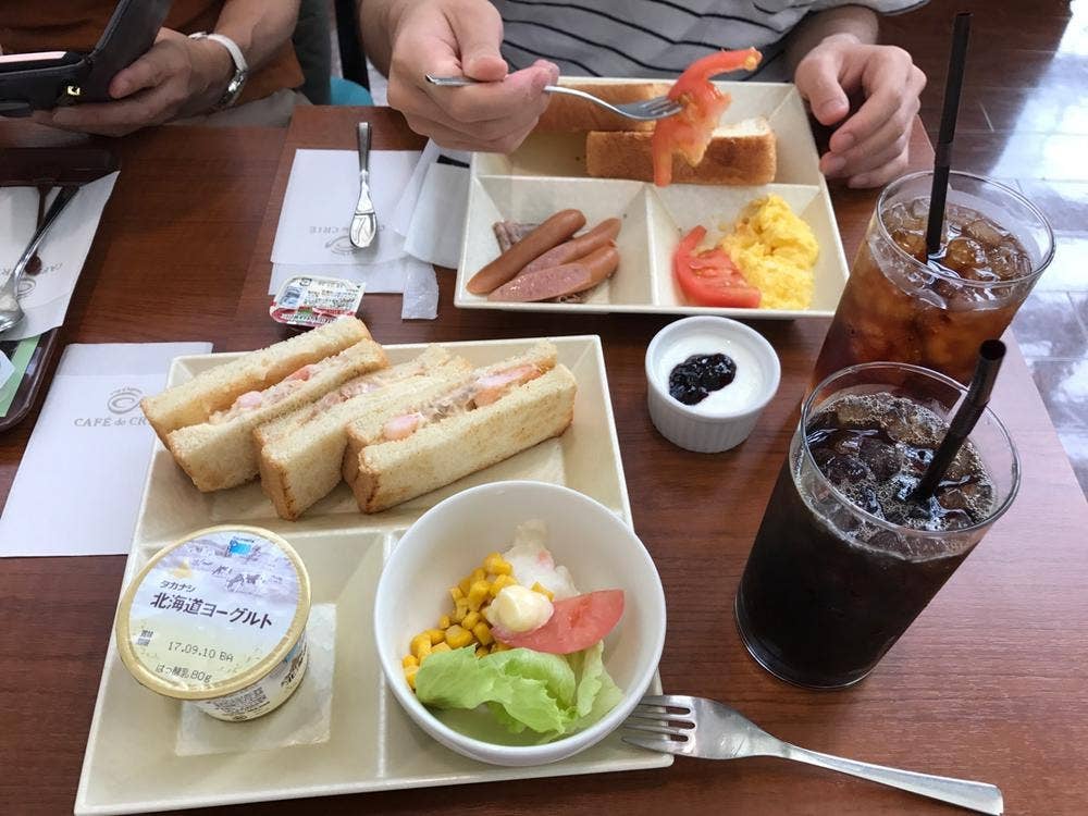 カフェ・ド・クリエ ホピタル 京都府立医科大学附属病院店