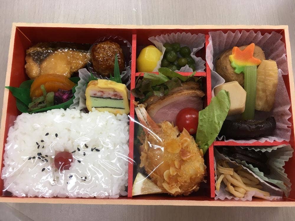 割烹 なかざと