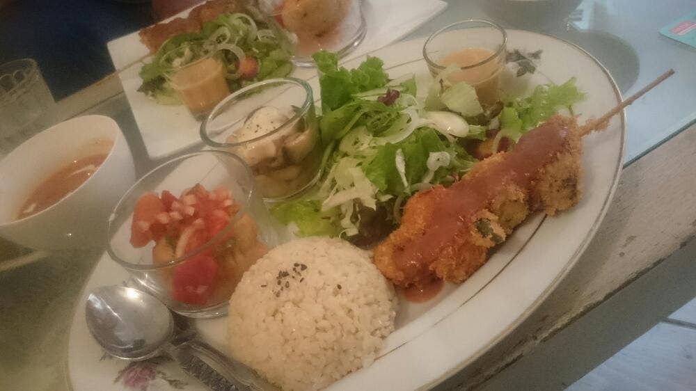 Vegetarian cafe Bonheur