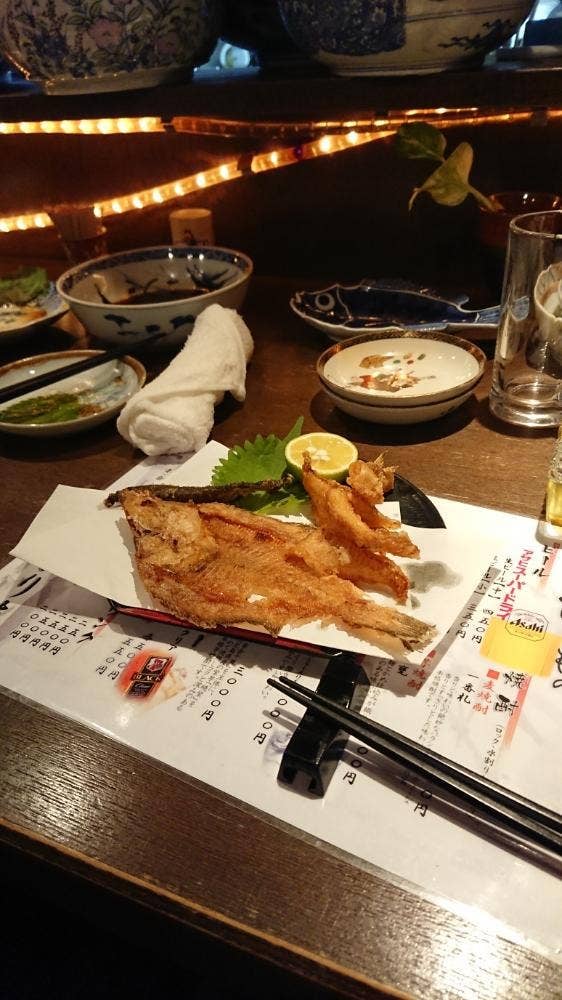 より友