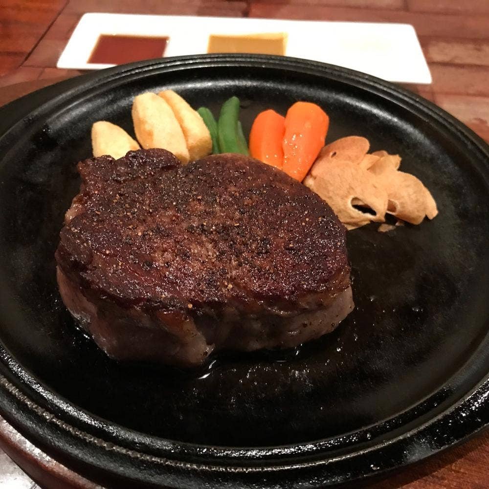 ステーキハウス精山