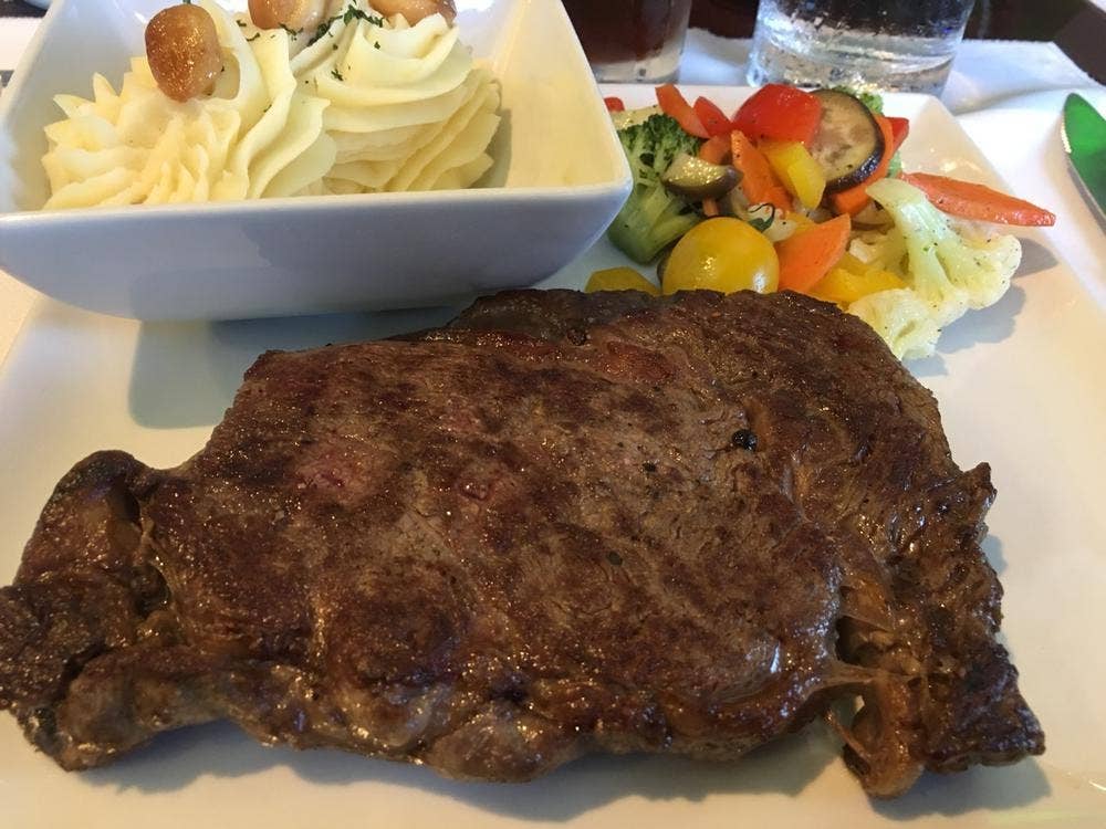 Lanai Restrant