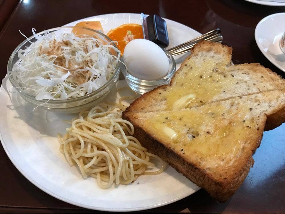 カフェイー・アール