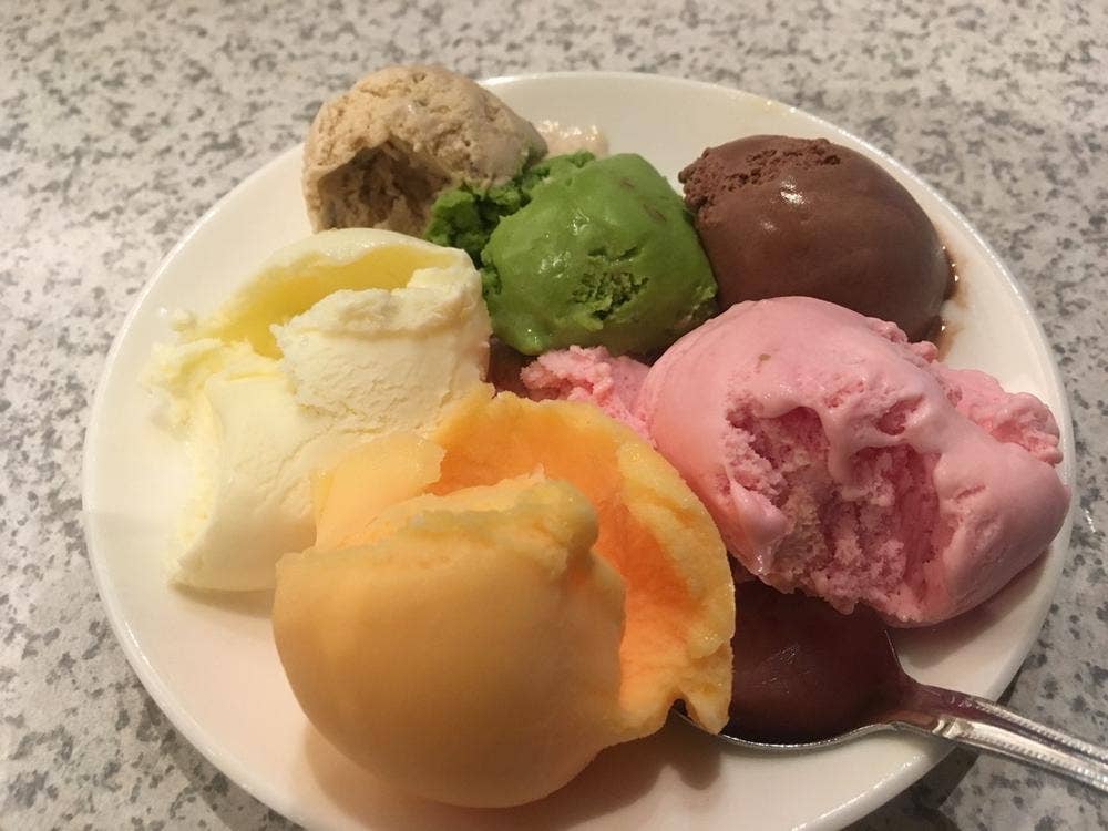 カフェレストラン トリアン