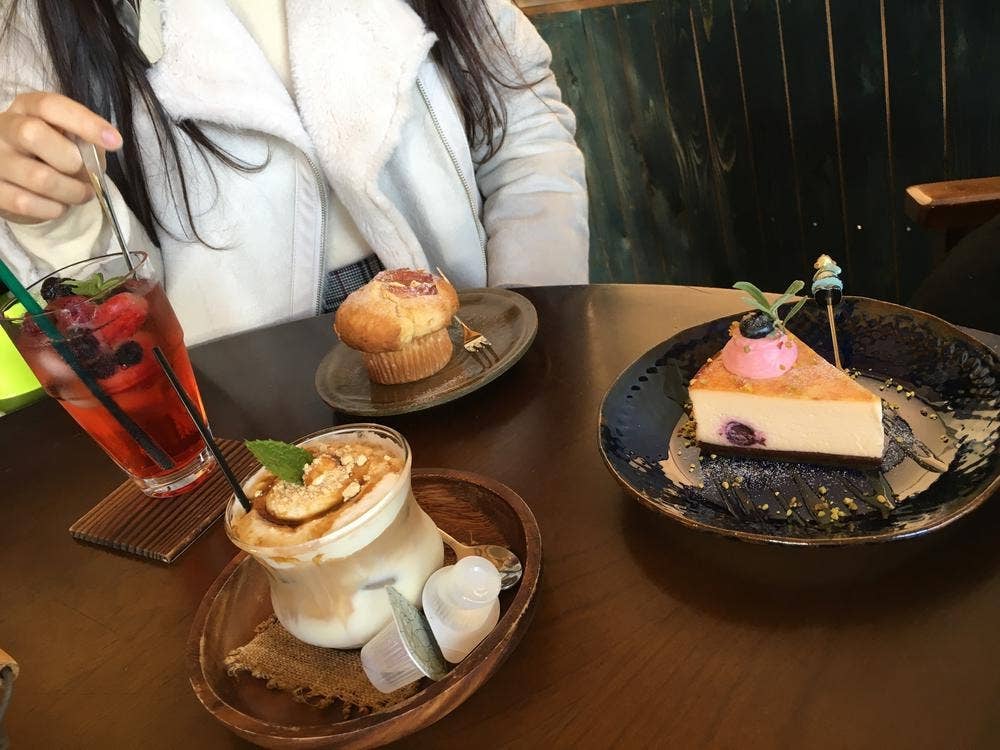 カフェニコニコドウ