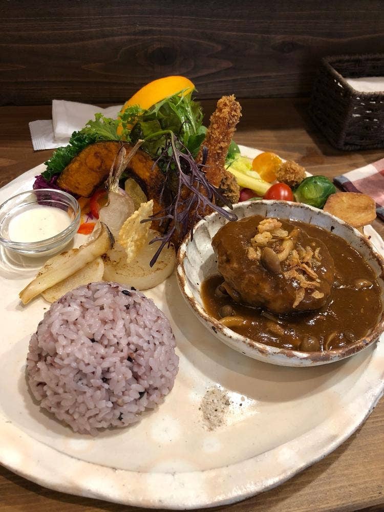 Cafe & 雑貨 Kinomi