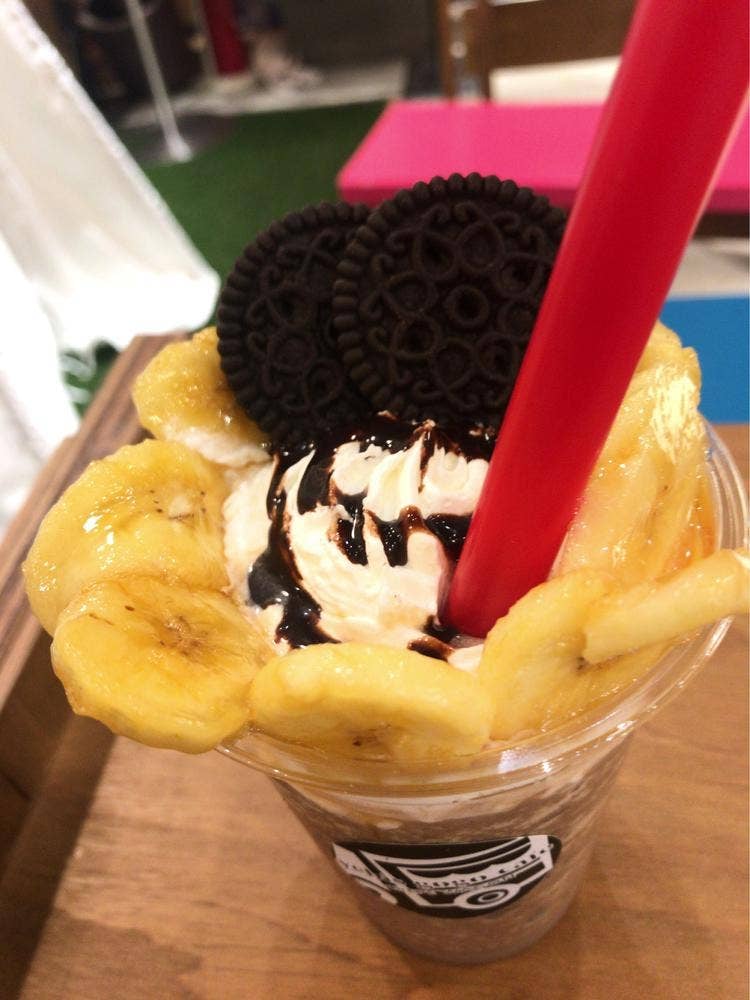 yebis gogo cafe CREPE WAGON