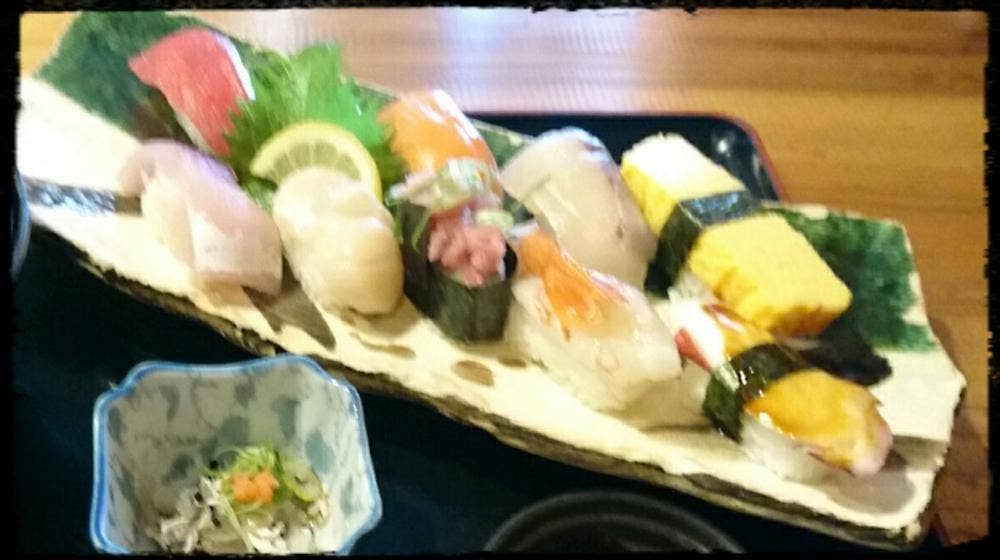 海鮮れすとらん 魚輝水産 岸田堂店