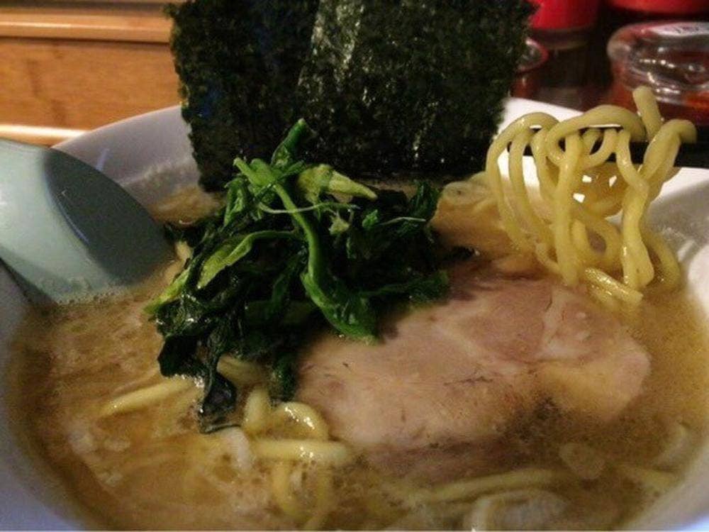 家系とんこつ ラーメン峰