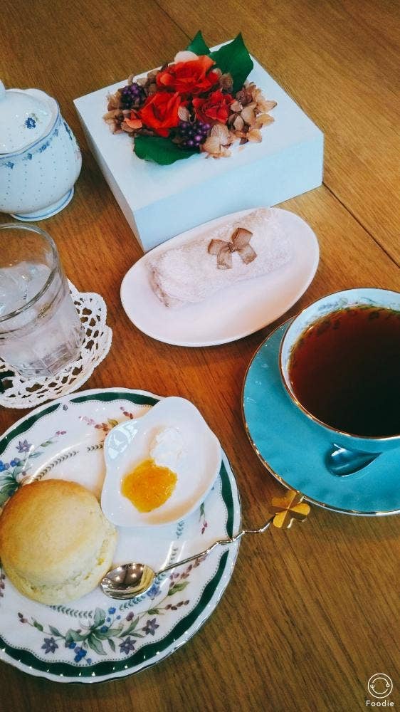 つづきの絵本屋
