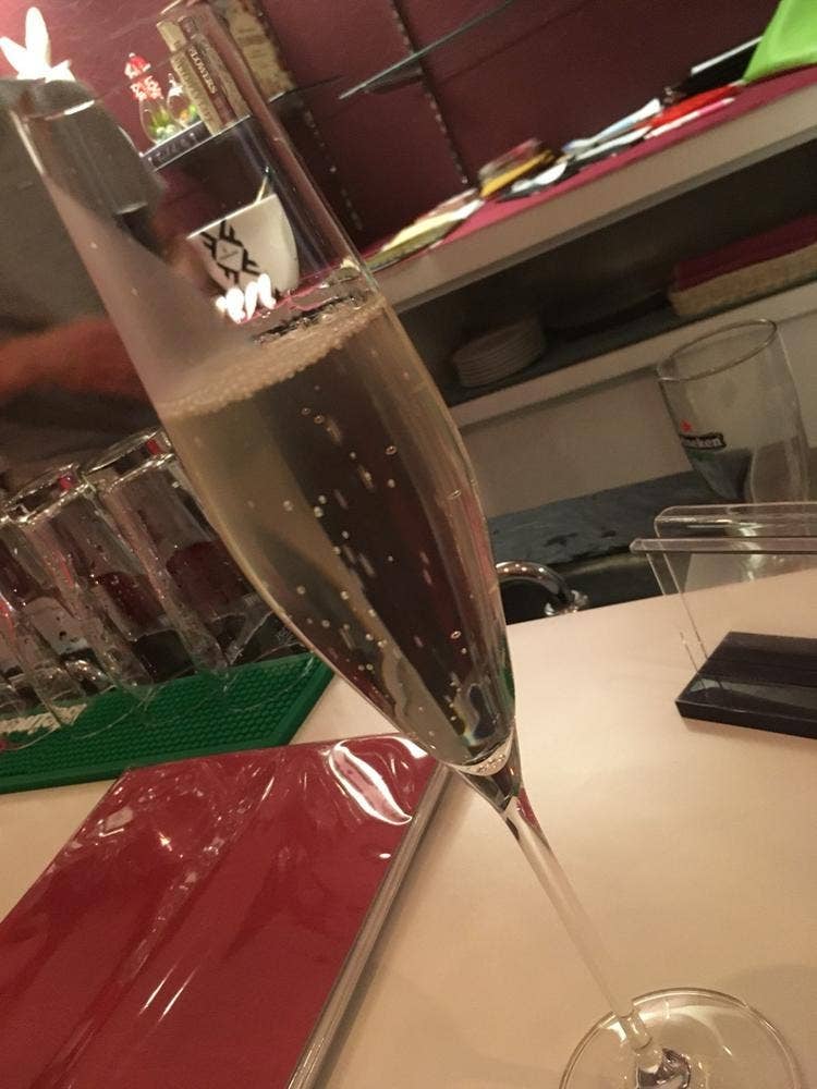 SPARKLING BAR bbb