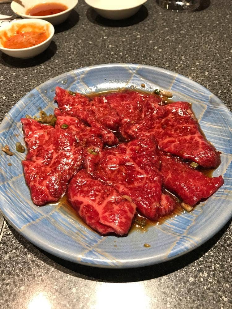 米沢牛・備長炭 炭火焼肉 三幸園