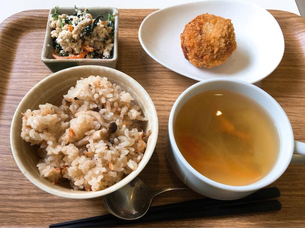 そうざいや TOMO