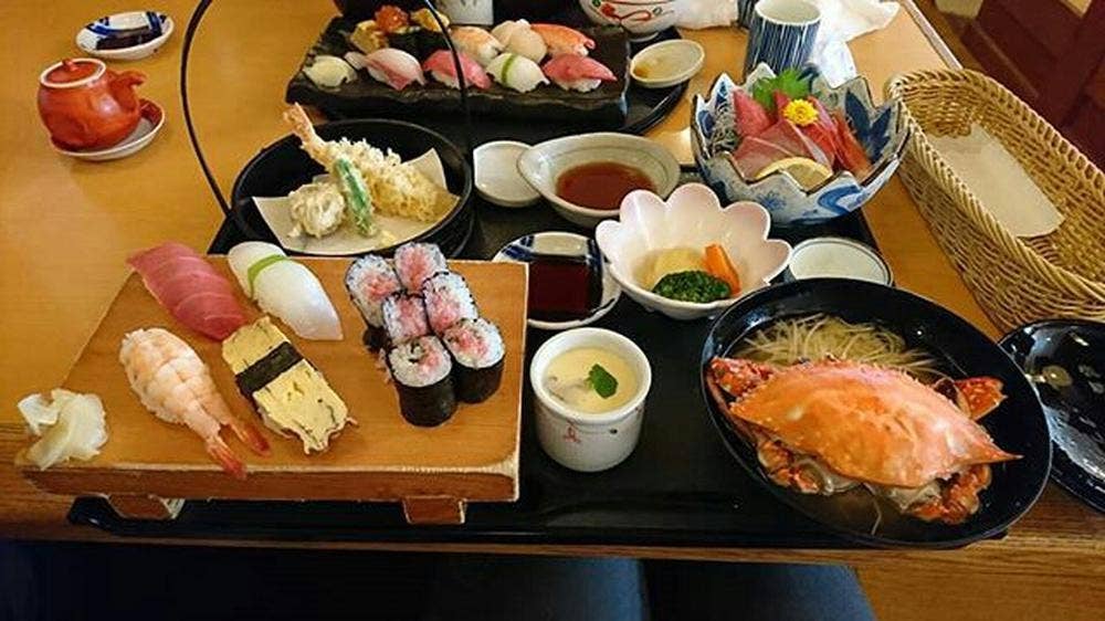 海鮮すし問屋 粋亭