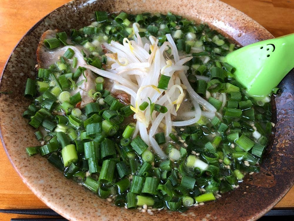 ラーメン岡本っちゃん