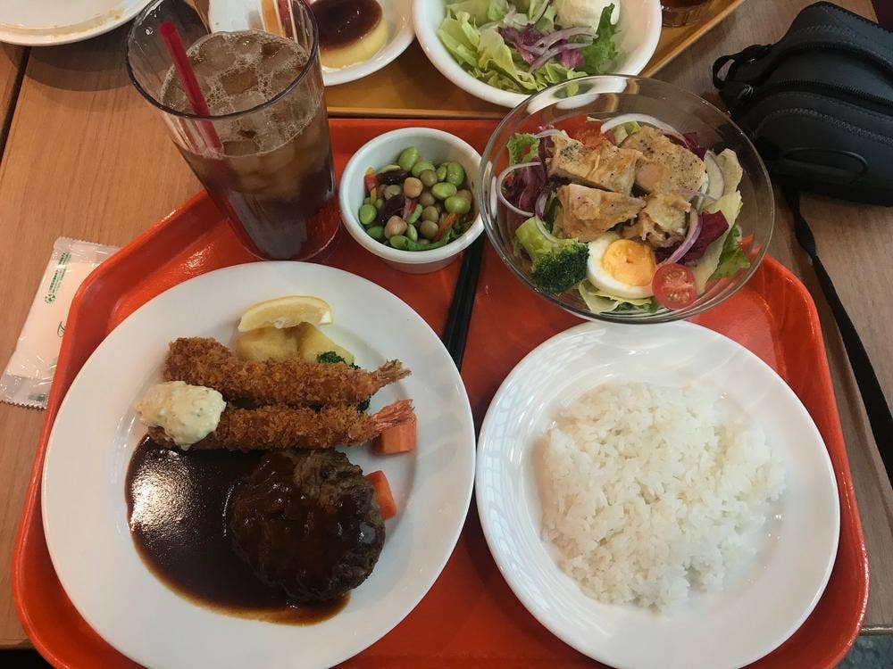 ロイヤルキャフェテリア