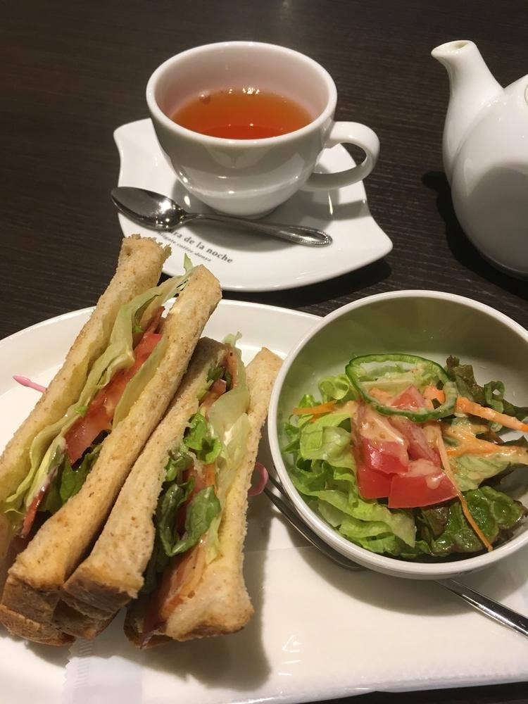 新潟珈琲問屋 Sakura de la noche