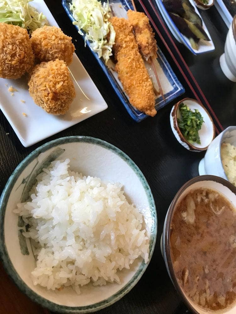 大衆食堂 味美