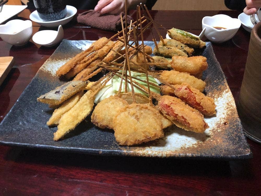 串揚げ 鉄板焼き じゃんぼ