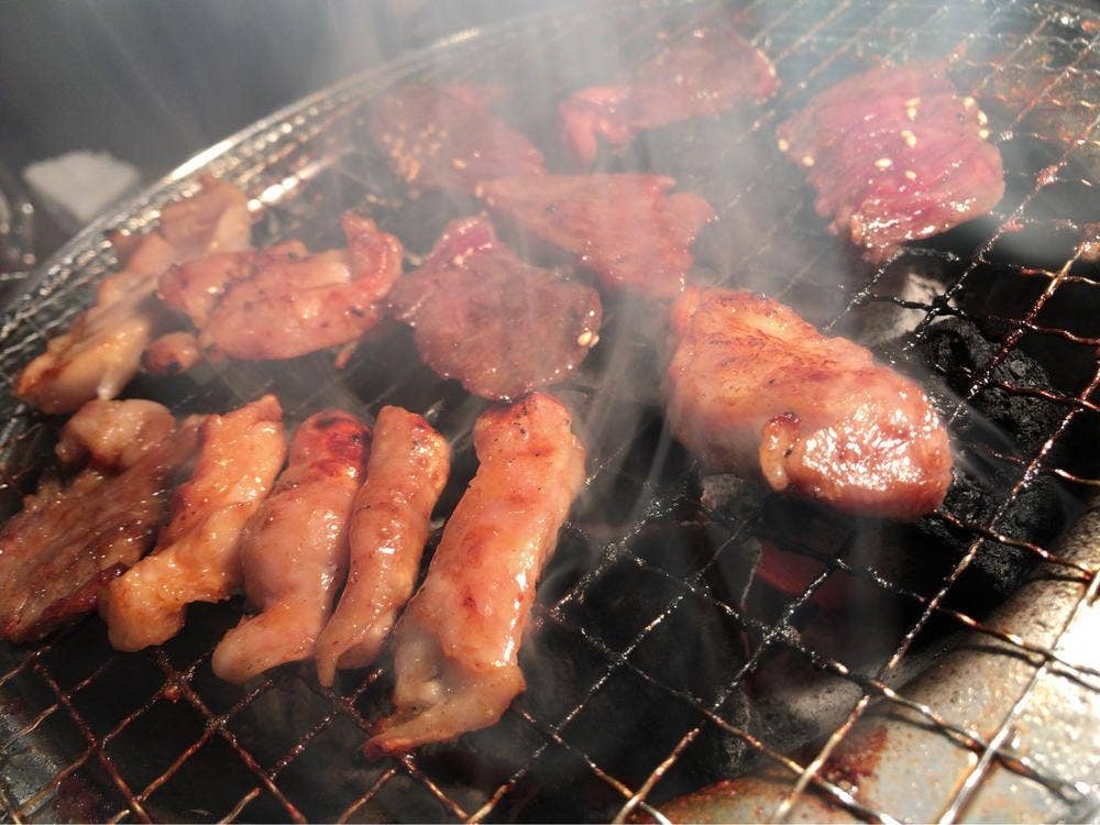 炭火焼肉 翔