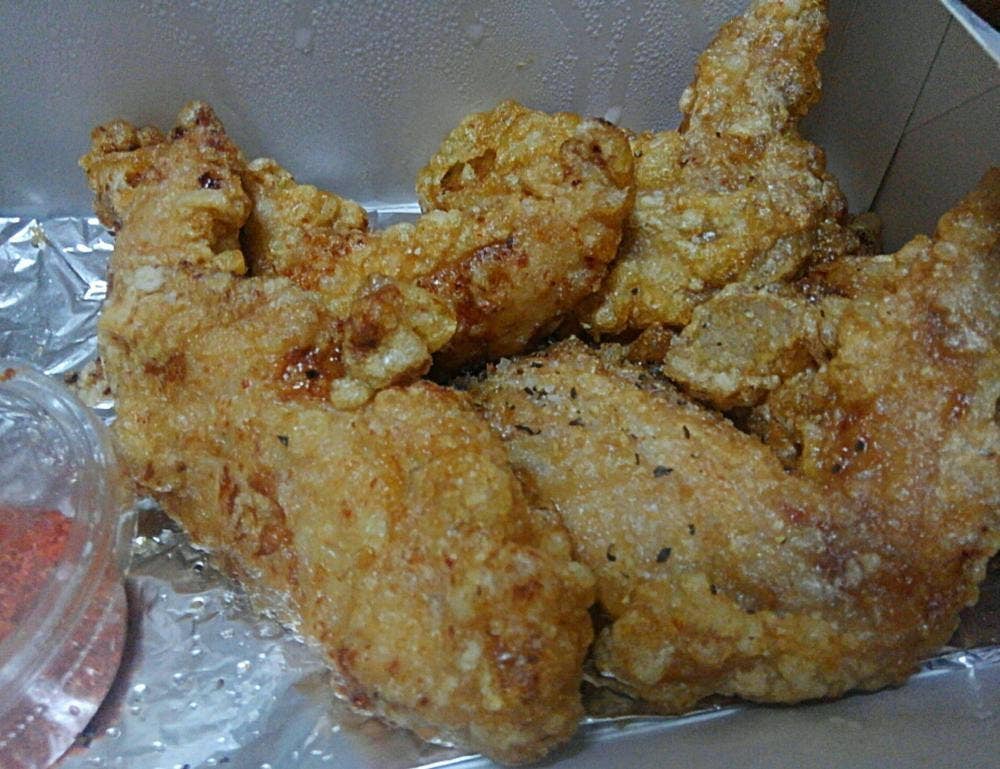 骨付鳥、からあげ、ハイボール がブリチキン。岐阜駅前店