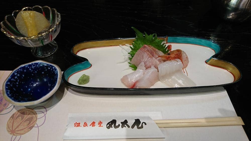 えちぜん 丸太屋