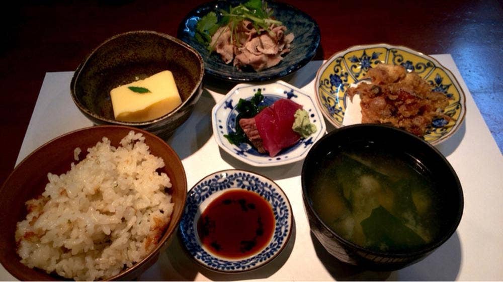 榮屋