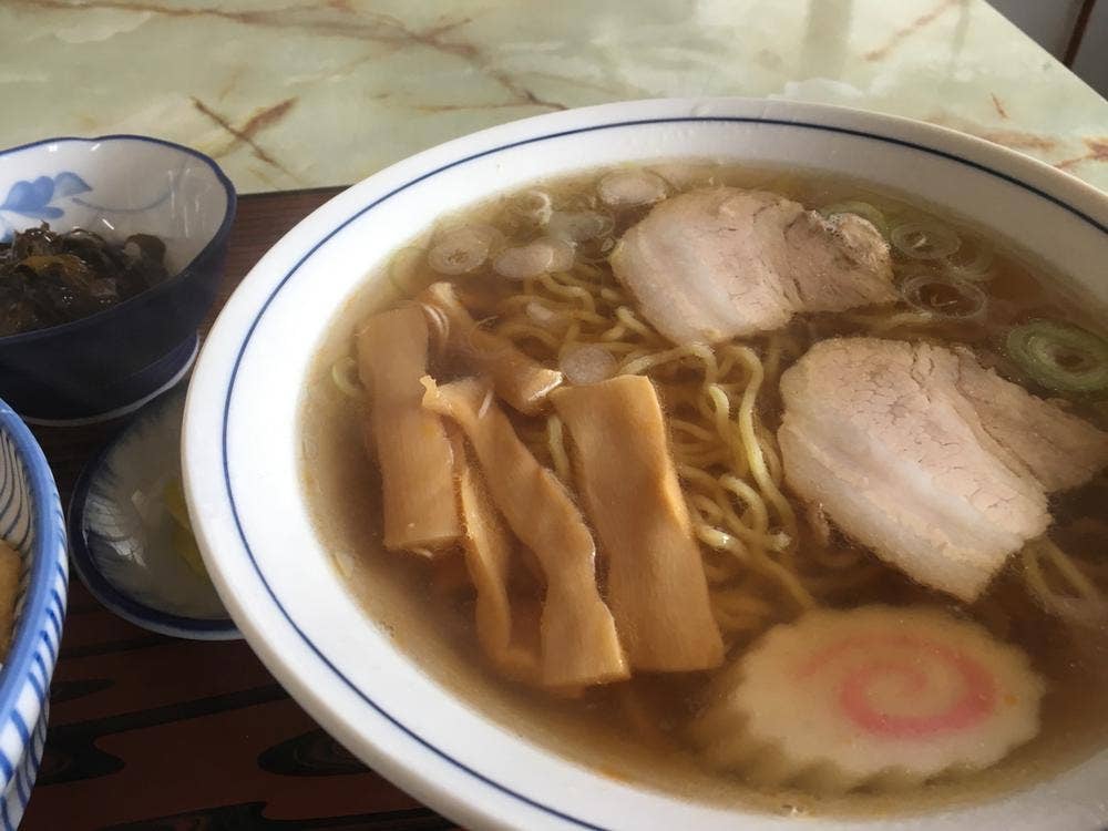 食堂 尖閣湾