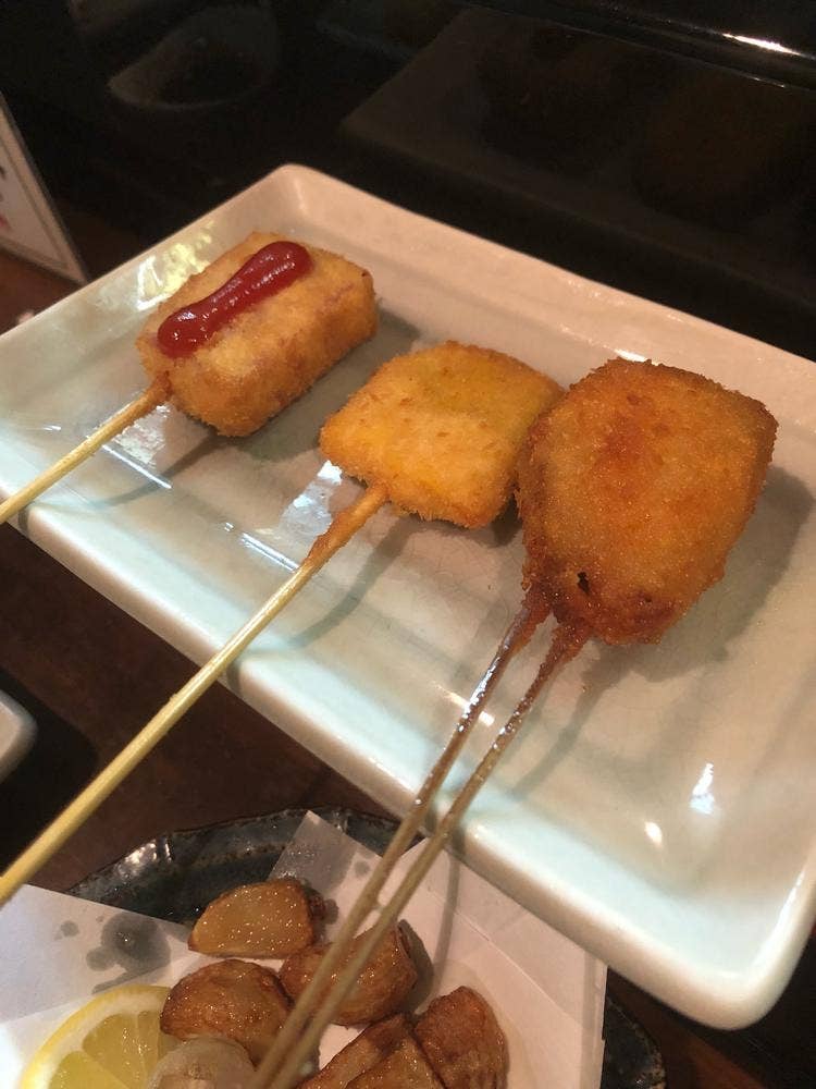 串揚げ まるかつ