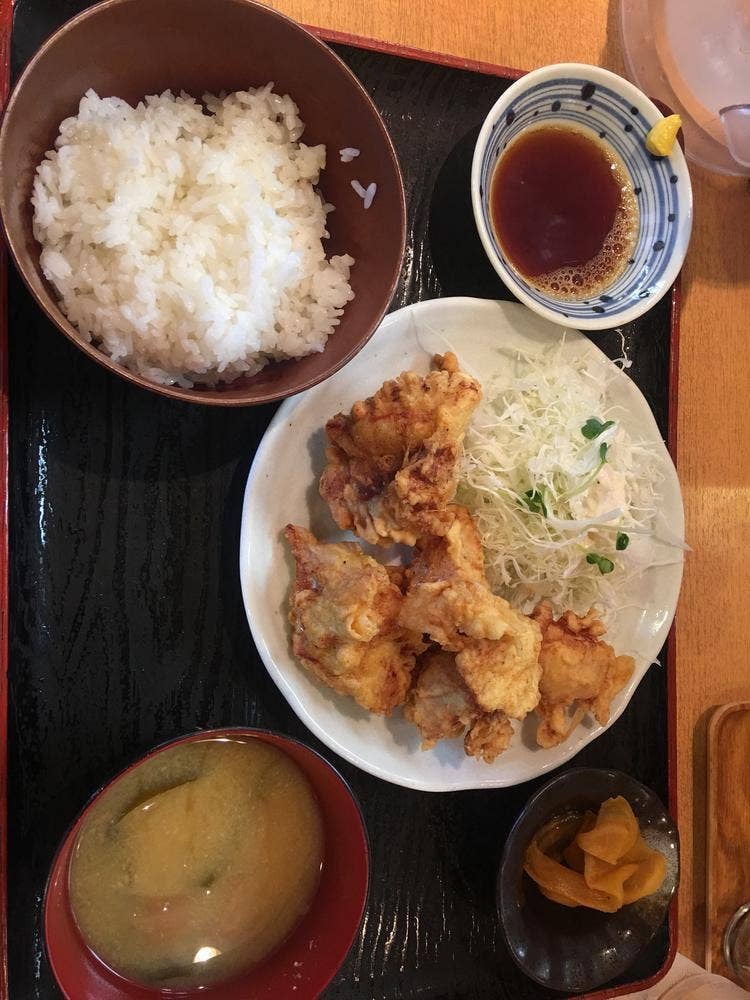 食堂うみねこ 佐賀関港