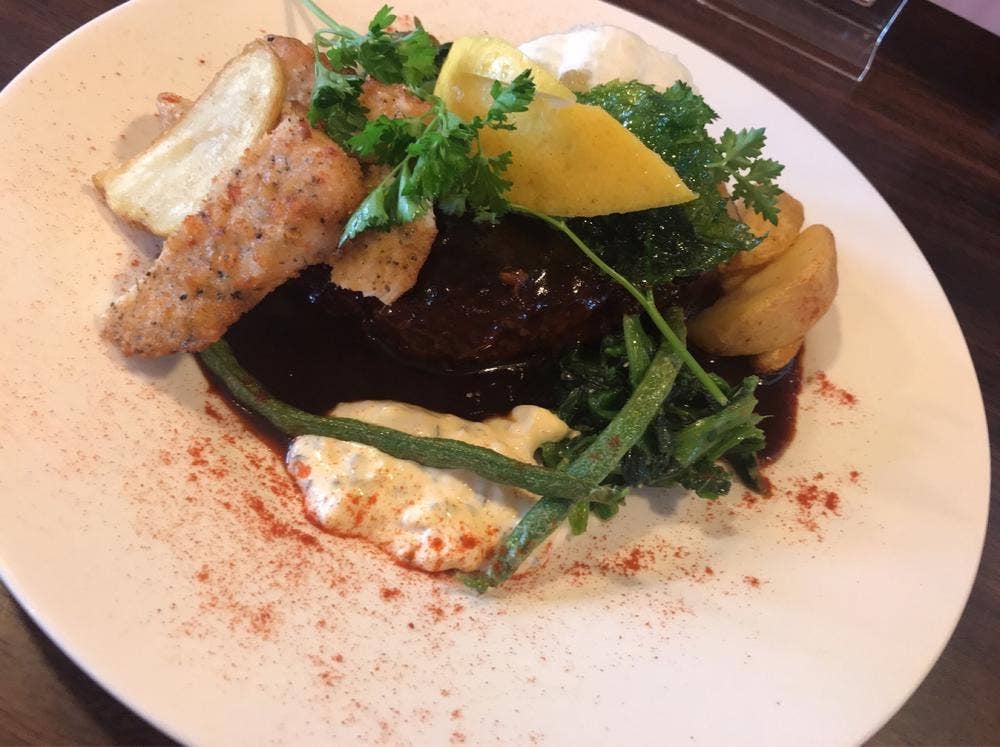 カフェ エルミタージュ