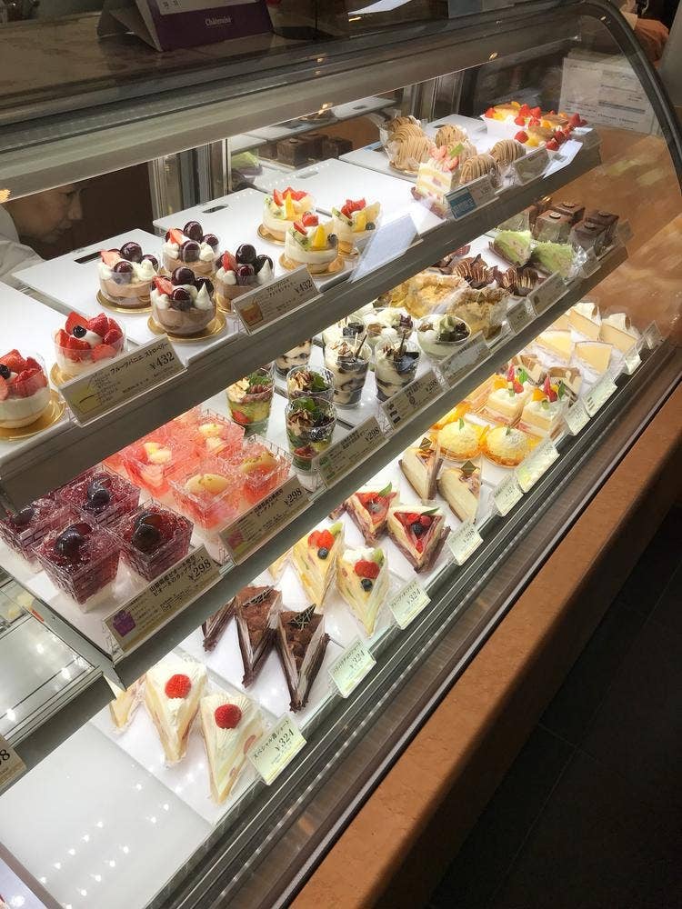 シャトレーゼ 泉野村店