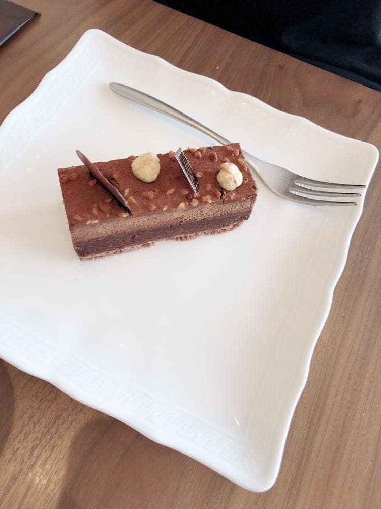 BON CHIC CAFE