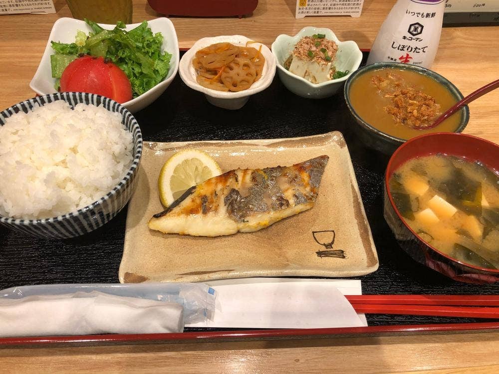 ごはんや 蝶