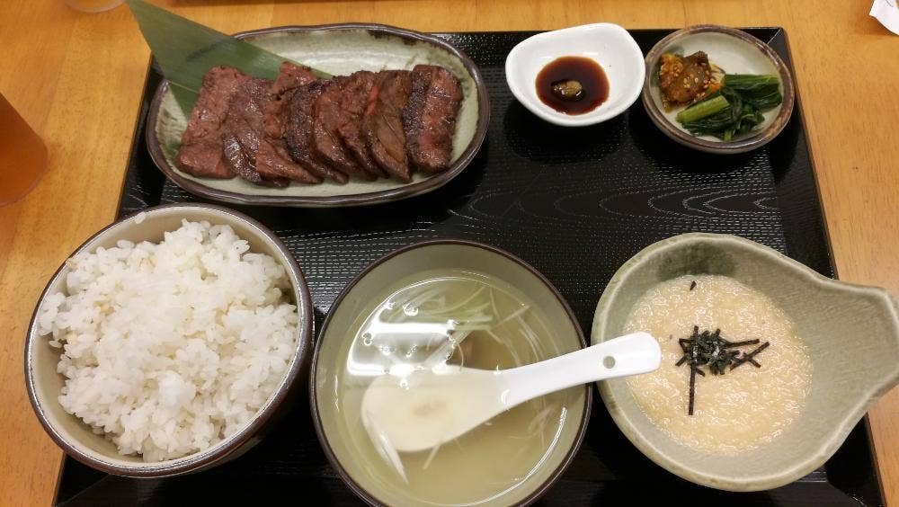南牛タン