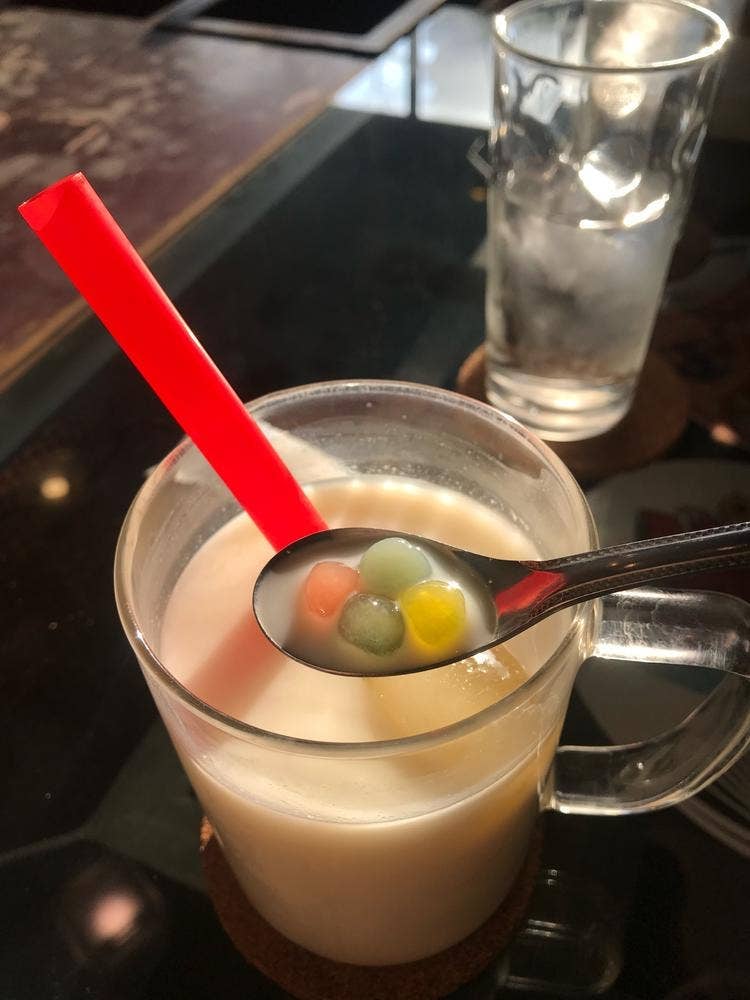 横浜亜熱帯茶館 爬虫類Cafe